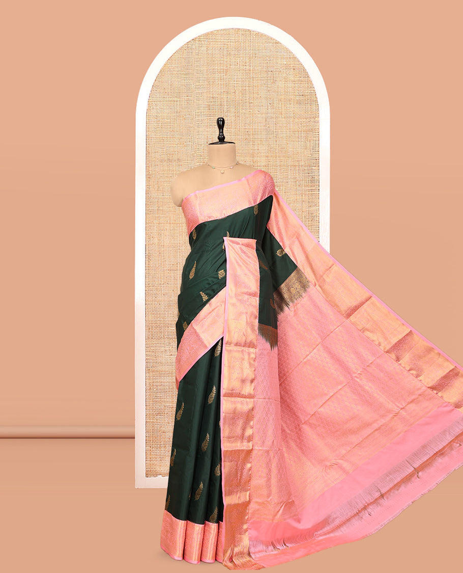 Green Budget Silk Saree, Woven with Zari Buttas, Complemented by a Contrast Traditional Zari Border, Grand Jaal Pallu, and Contrast Blouse