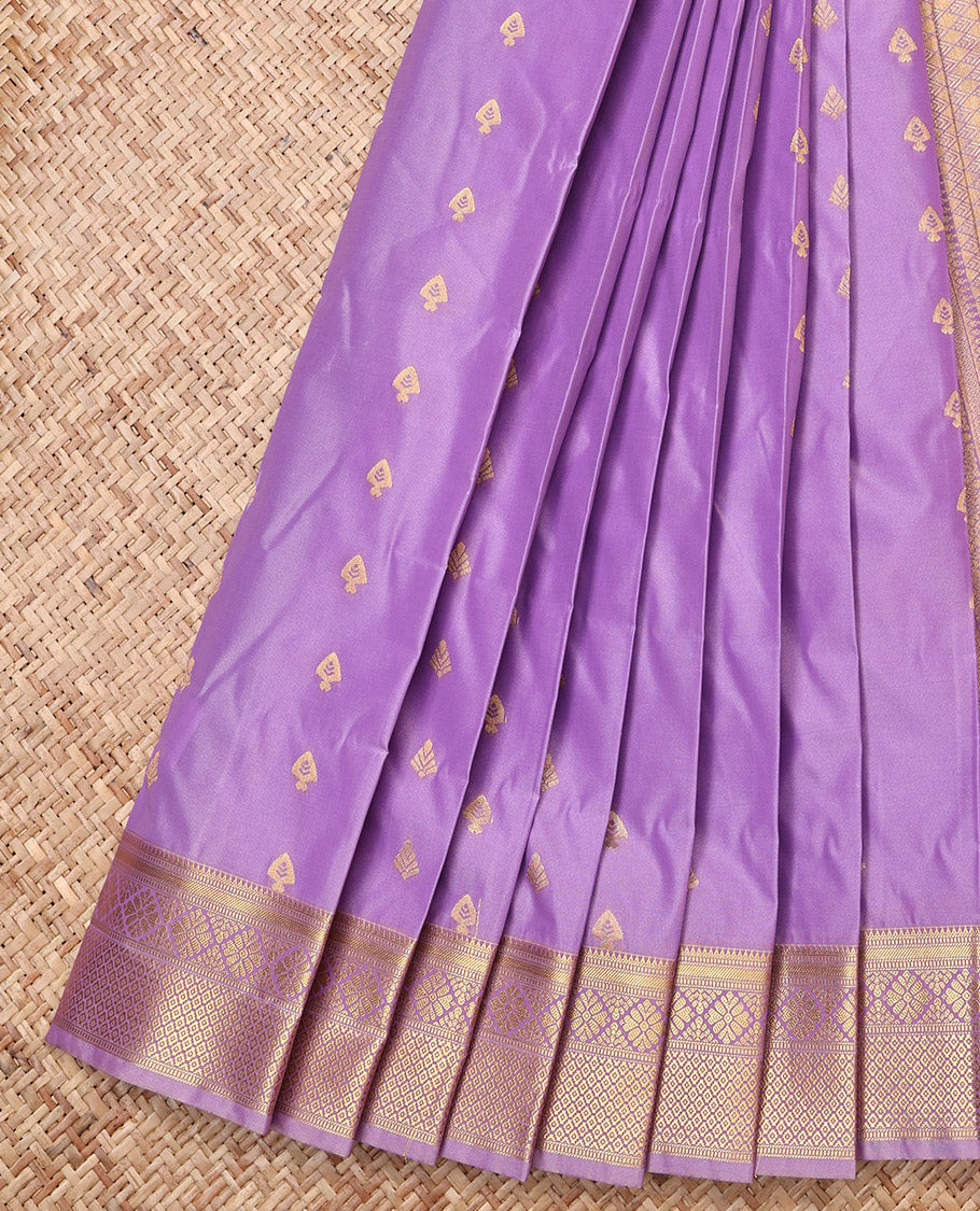 Lavender Gift Saree, Elevated with Zari Buttas All Over Its Body, Highlighted by a Traditional Zari Design Border, Grand Pallu of Jaal Designs, and Paired with a Matching Blouse