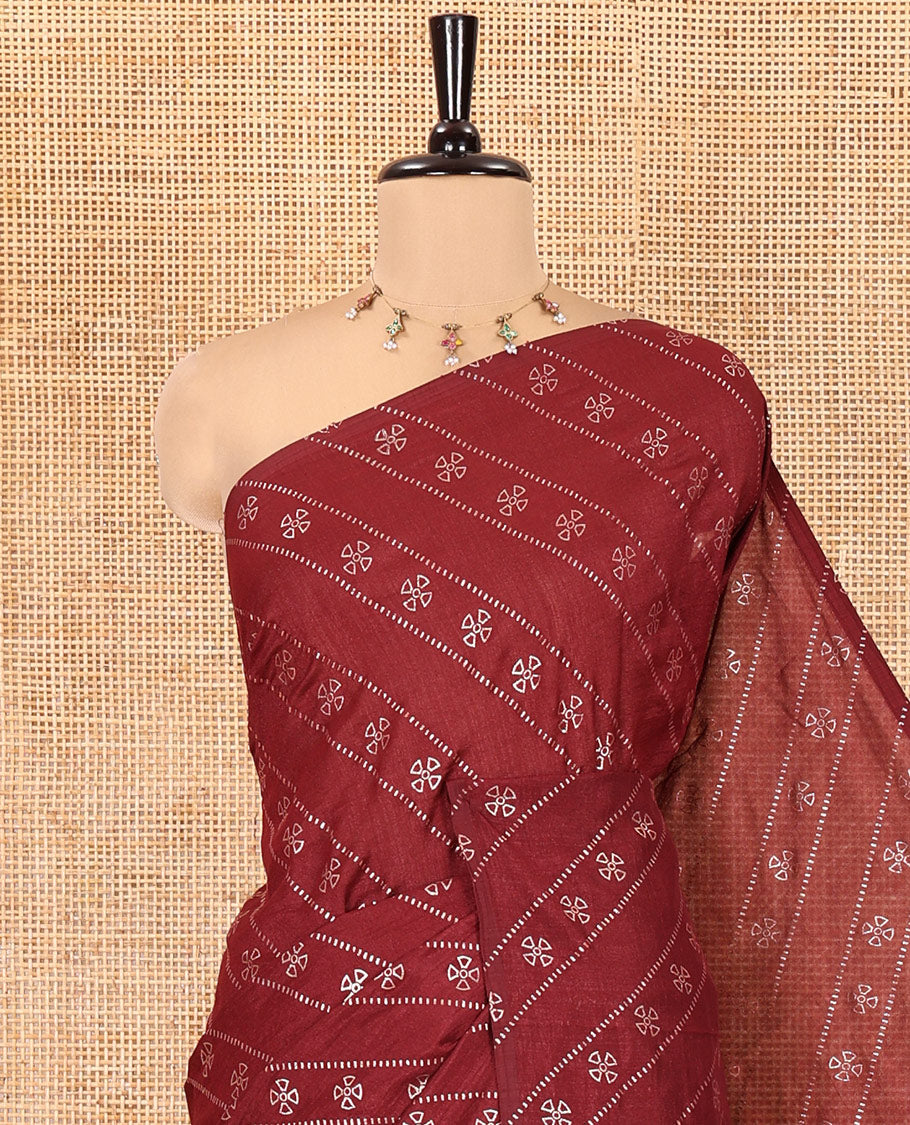 Borderless Maroon Vichitra Silk Saree, Gleamed Up with Floral Buttas and Leheriya-Style Foil Print on Its Body, a Self-Pallu, and Has No Blouse