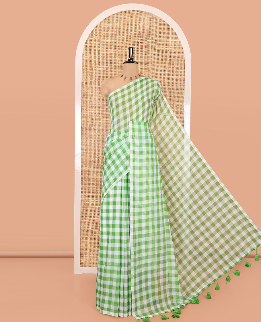 Borderless Green Khadi Mul Cotton Saree, Adorned with Micro-Checks and No Blouse
