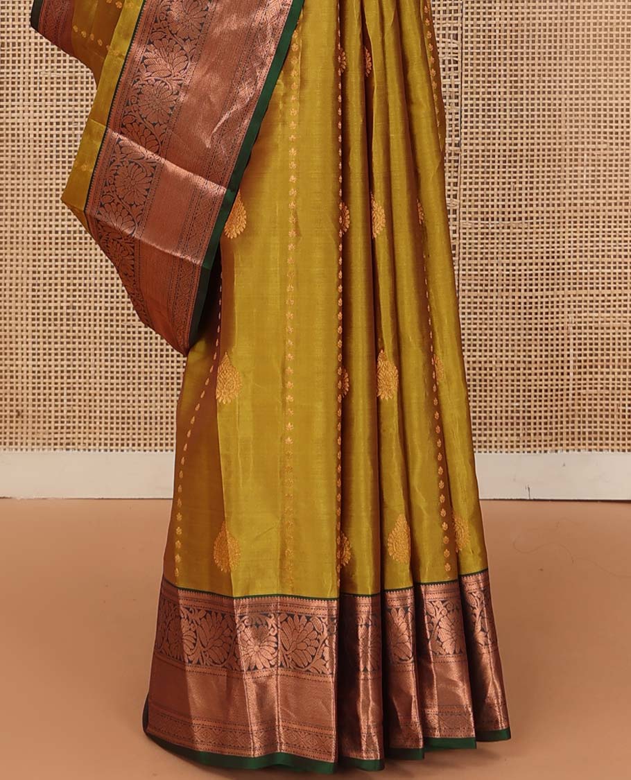 Green zari design Vasundhara silk mix saree, contrast border of rekku, muthu, neli, and kodi visiry design, and ogee patterned pallu