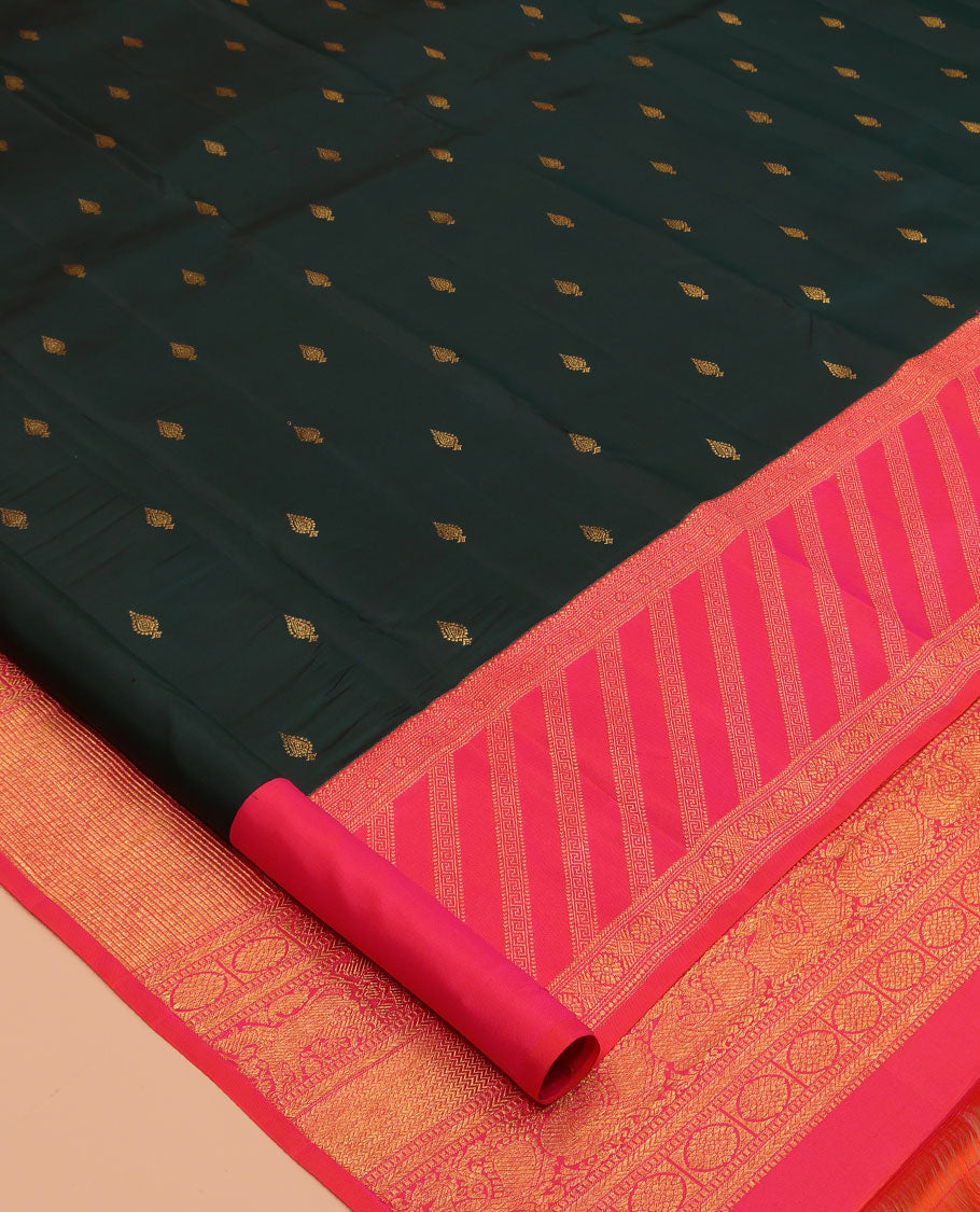 Green Kanchipuram Silk Saree, Woven with Zari Buttas, a Contrast Korvai Border of Thilakam Mokku, Kamalam, Greek Key, and Cross Kamalam Designs, Grand Pallu, and a Contrast Blouse