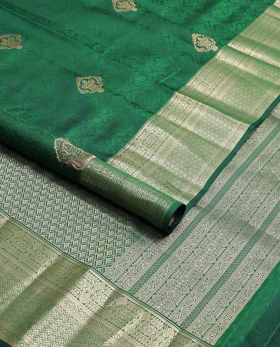 Bottle green floral jacquard kancheepuram silk saree with self floral design border & jaal design pallu