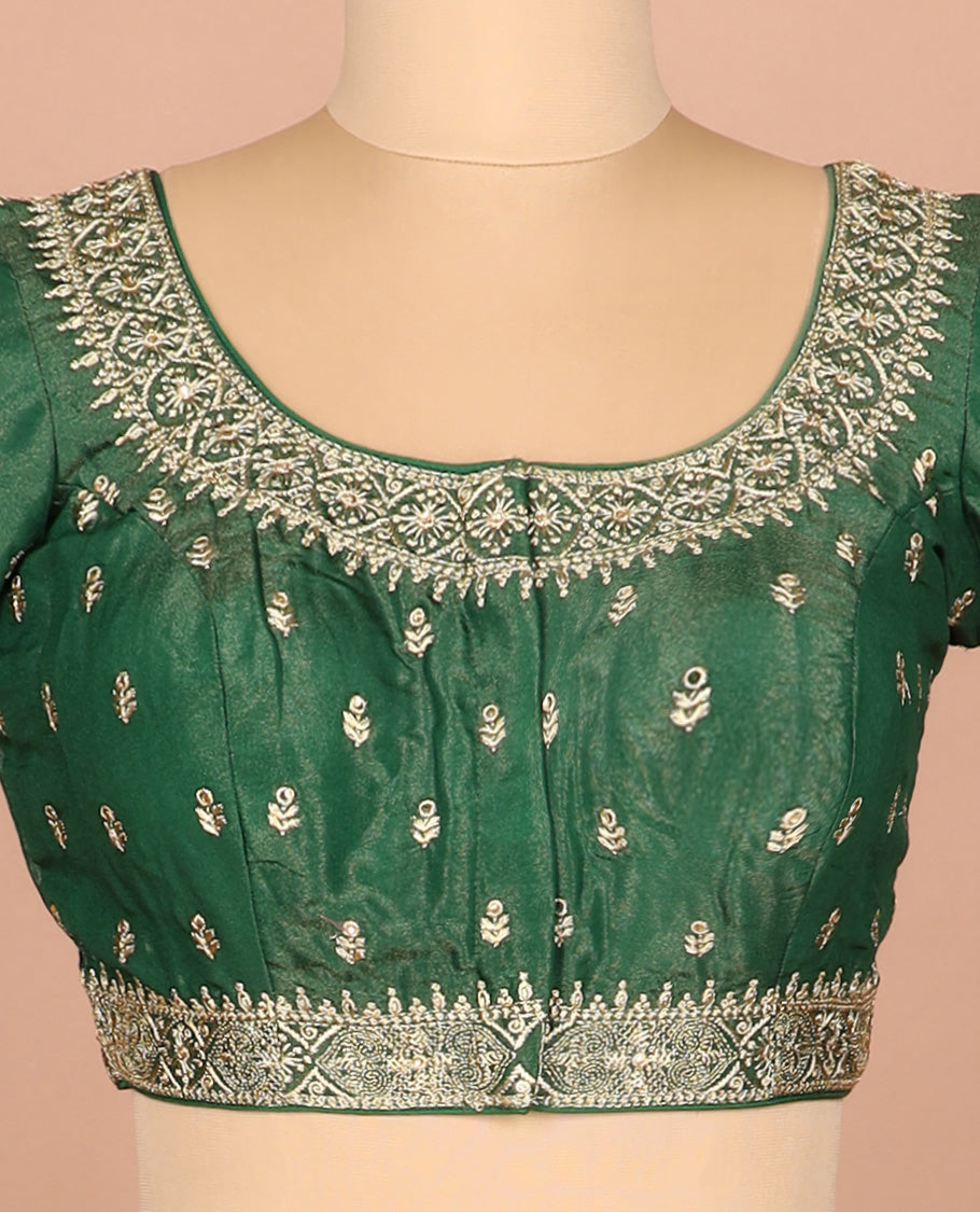 Green thread embroidered front-and-back round elbow-sleeve readymade blouse