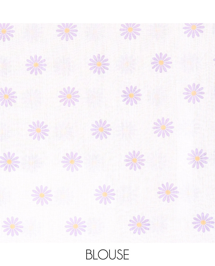 Borderless Lavender Linen Saree Beautified with Big Daisy Flower Motifs Printed All Over the Body and Pallu, Complemented by a Contrast Blouse Printed with Daisy Flower Motifs