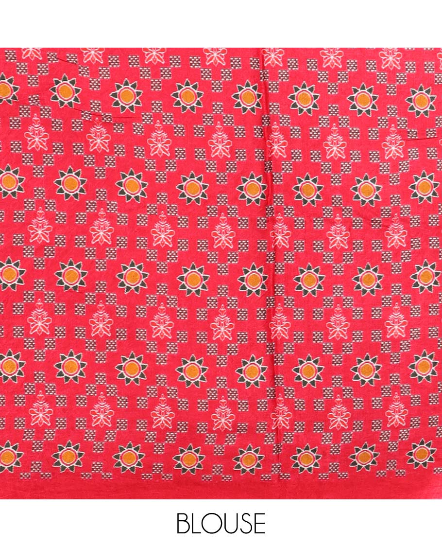 Green checked design semi-banaras printed saree with contrast geometric border & animal, geometric design pallu