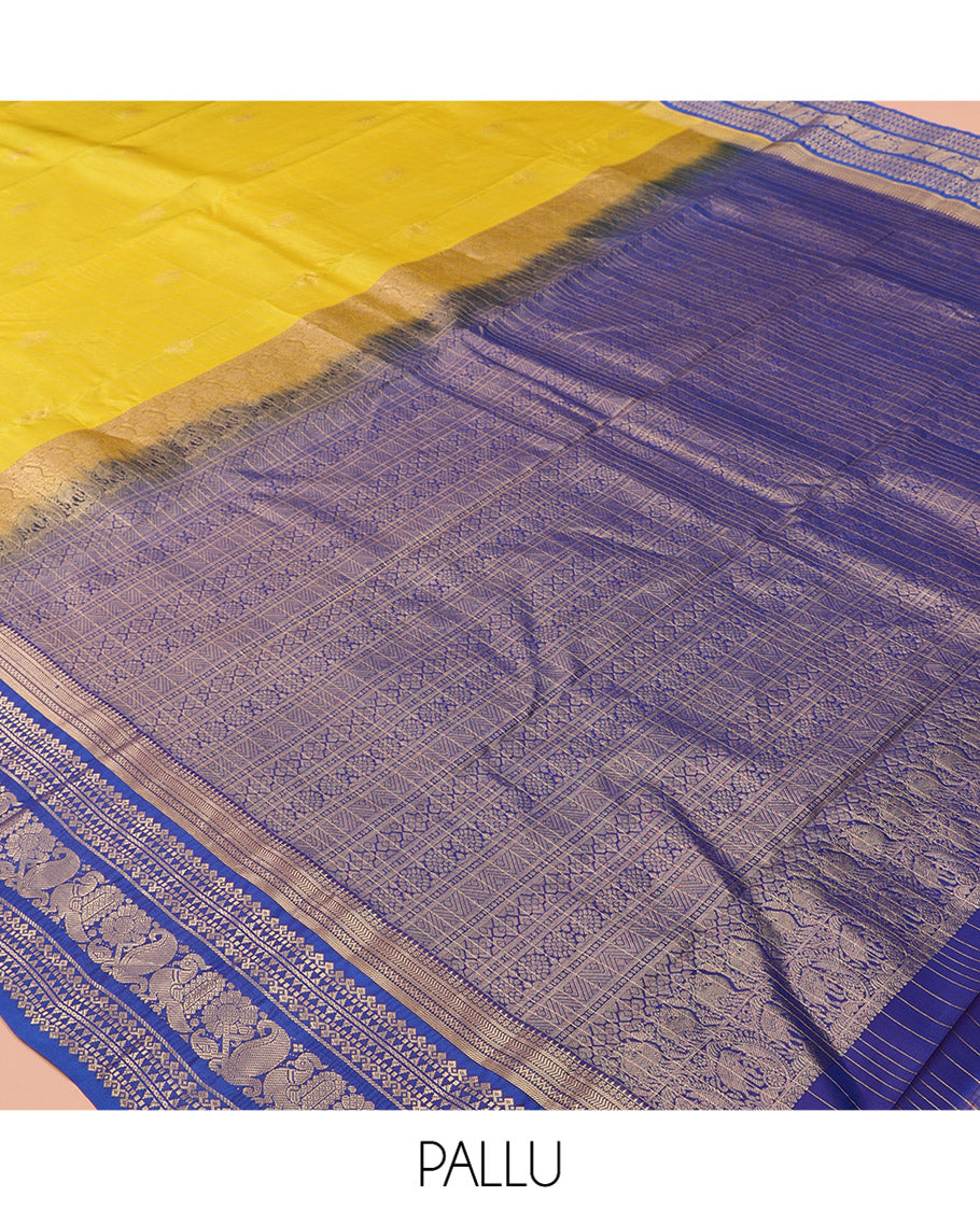 Green Vasundhara Lite Silk Mix Saree, Beautified with Zari Buttas and Checks, a Contrast Border of Kathir, Neli, Rekku, Thilakam Mokku, Manga, and Mayil Designs, Grand Pallu, and a Contrast Blouse