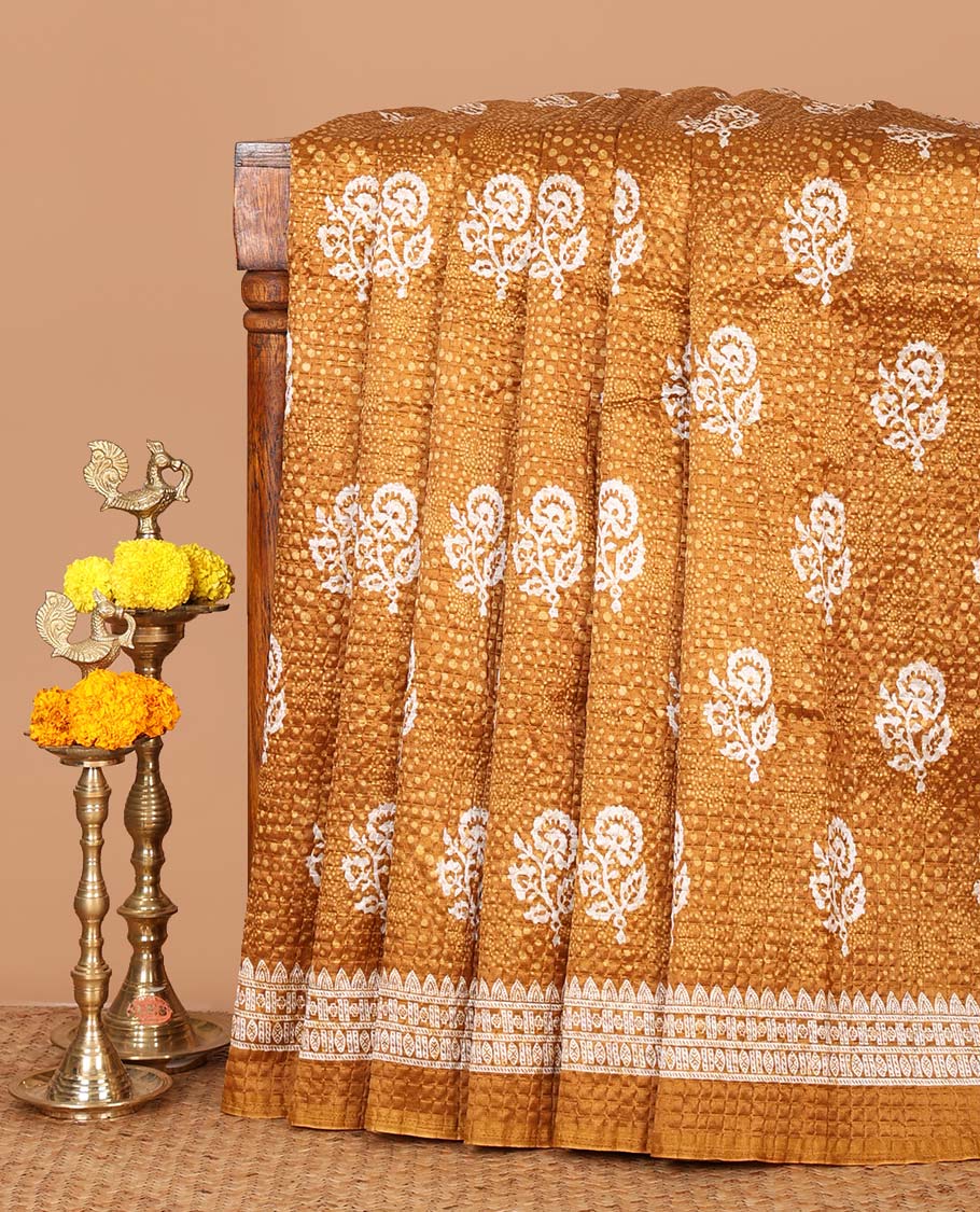 Gold floral printed litchi crushed saree, geometric printed border, floral-geometric printed pallu & triangle motif printed blouse