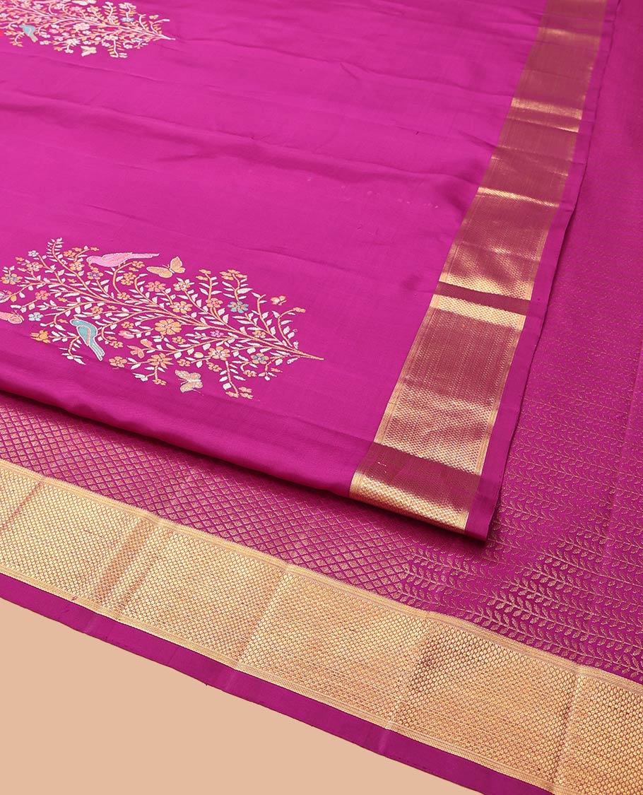Rani Pink Kanchipuram Designer Silk Saree, Majestically Detailed with Meenakari Floral-Bird Theme Motifs All Over Its Body, Highlighted by a Zari Border of Then Kuli Kann Designs, Grandly Woven Jaal Pallu, and Paired with a Matching Blouse