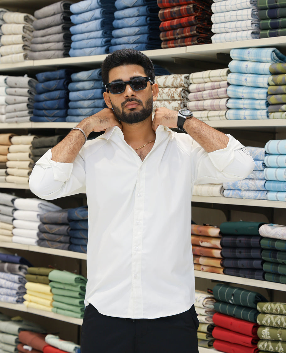 White Cotton-Blended Casual Shirt Features Back Print, Full Sleeves, Spread Collar, Regular Fit and Regular Length