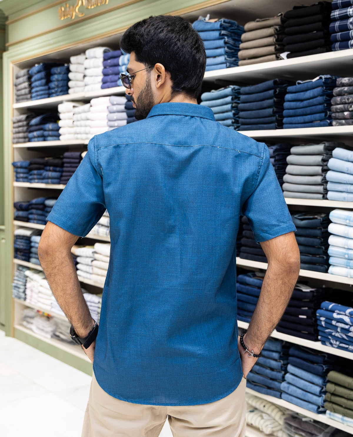 Blue Half Sleeves Cotton-Blended Casual Shirt