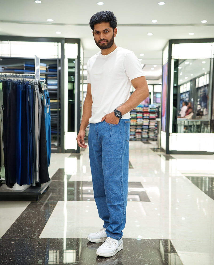 Denim Blue Plain Denim Trousers Come with a Baggy Mom Fit and Regular Length