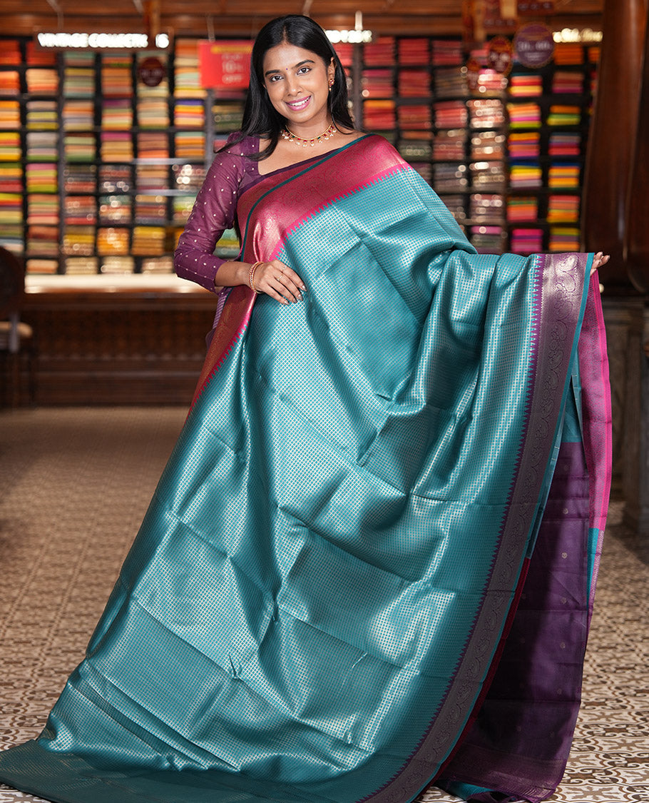 Peacock Green Zari Checked Litchi Saree with Contrast Ganga-Jamuna Border, Grand Pallu, and a Contrast Blouse