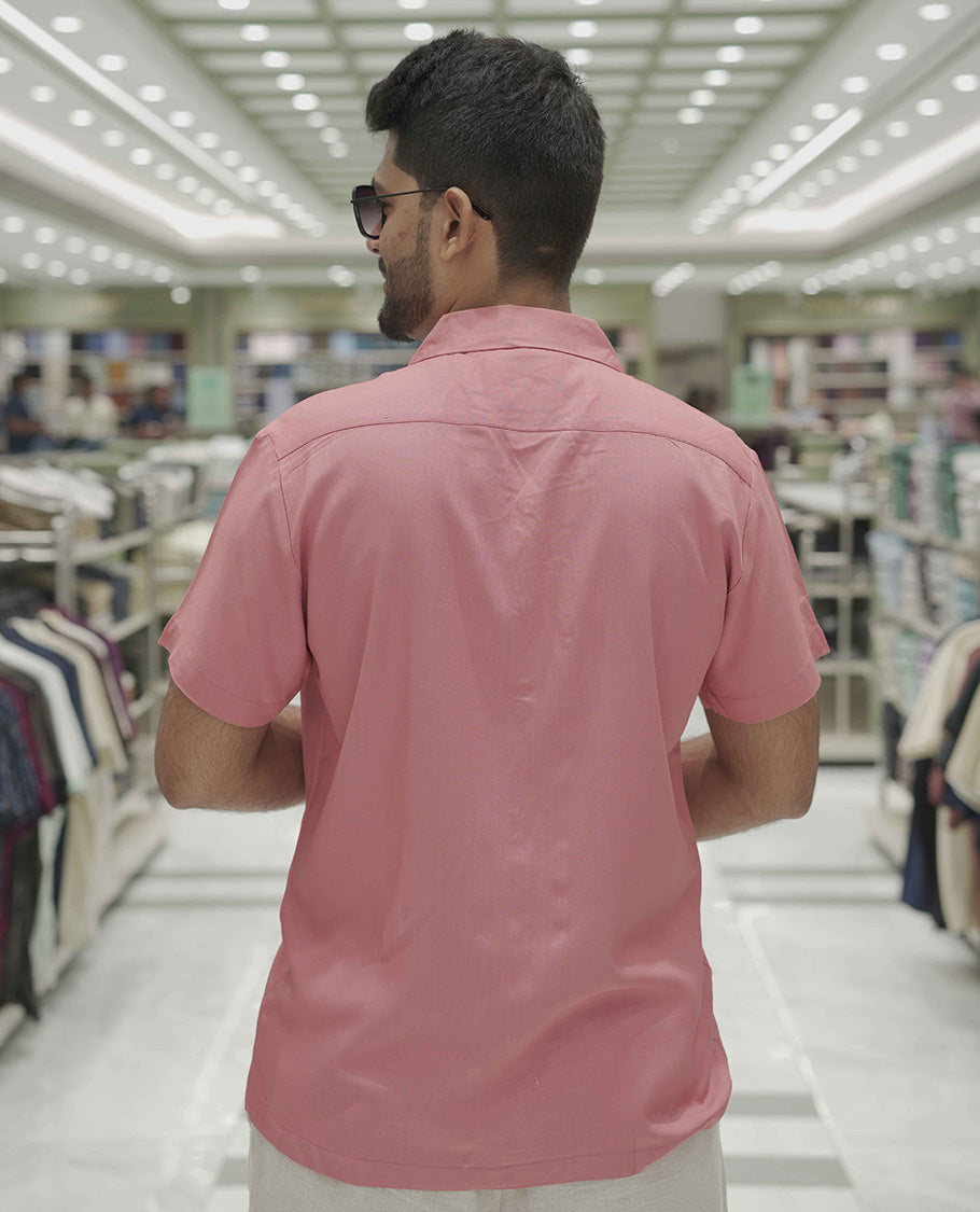 Tomato Cotton-Blended Casual Shirt, Subtle Sparkled with Contemporary Prints, Comes with a Cuban Collar, Half-Sleeves, Regular Fit, and Regular Length