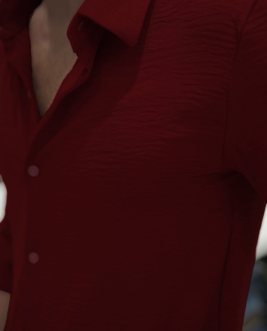 Maroon Plain Poly-Blend Casual Shirt, Comes with a Spread Collar, Full-Sleeves, Slim Fit, and Regular Length