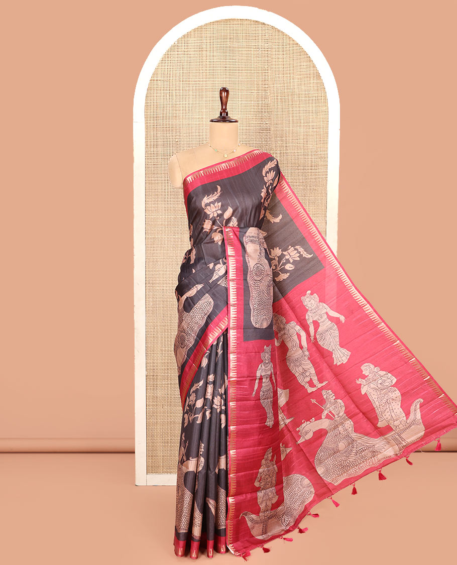 Black Semi-Tussar Silk Saree, Gracefully Detailed with Kalamkari-Style Human Motifs Printed on Its Body, Complemented by a Contrast Temple Zari Border, Creatively Kalamkari Printed Pallu, and Paired with a Contrast Blouse