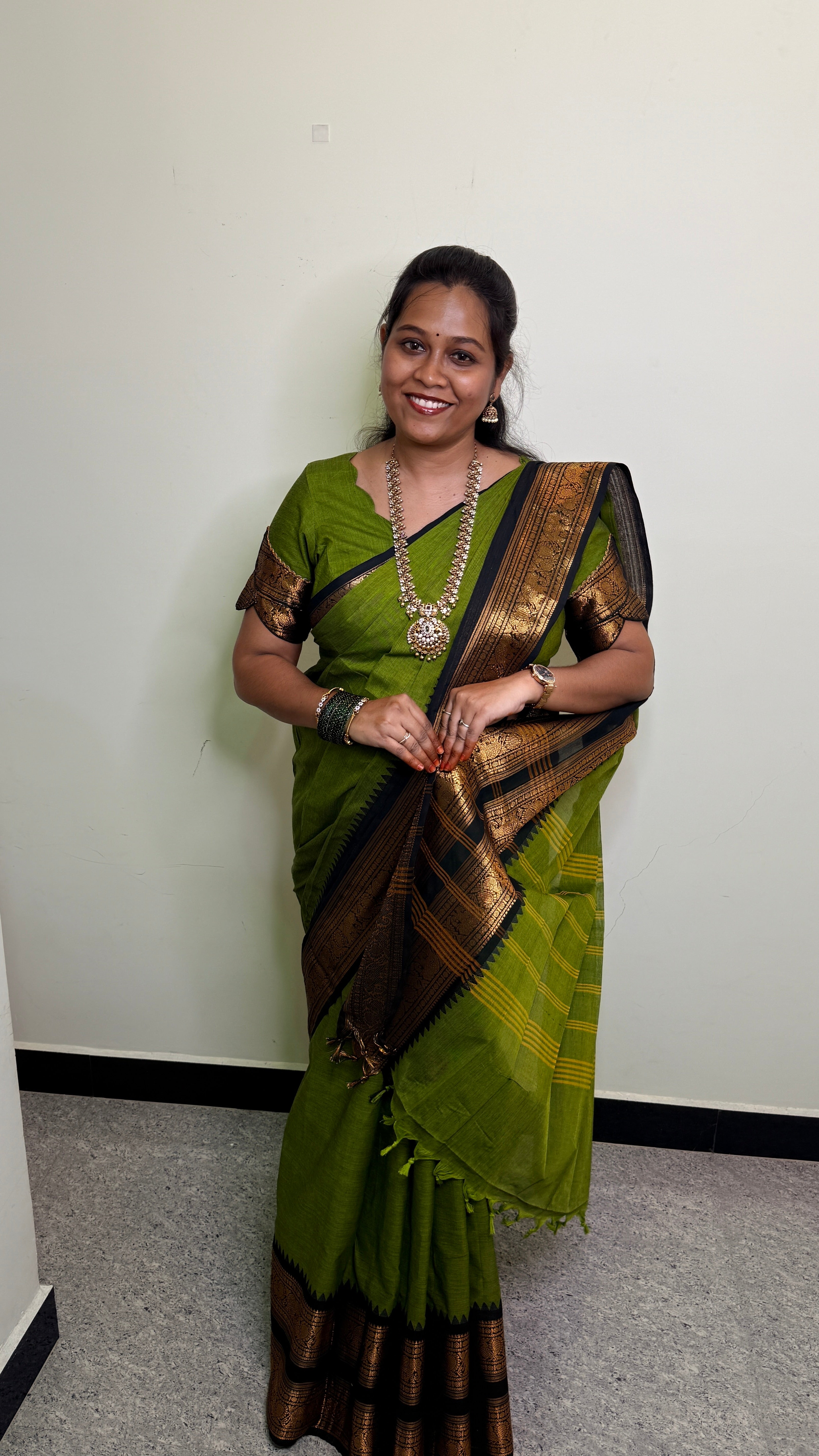 Green Plain Chettinad Cotton Saree, Contrast Traditional Rettai Pettu Temple Border of Peacock and Elephant Designs, Striped Pallu,With Matching Blouse