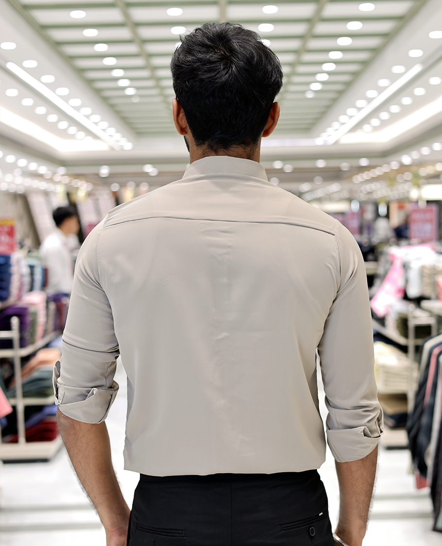 Cream Solid Poly-Blended Formal Shirt Features Full Sleeves, a Slim Fit, a Spread Collar, and Regular Length
