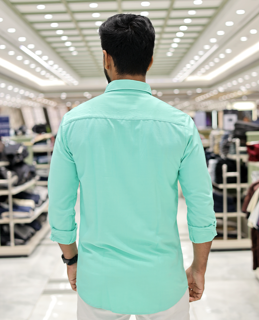 Green Cotton-Blended Party Wear Shirt, Comes with Floral Print, Full Sleeves, a Spread Collar, a Slim Fit, and Regular Length
