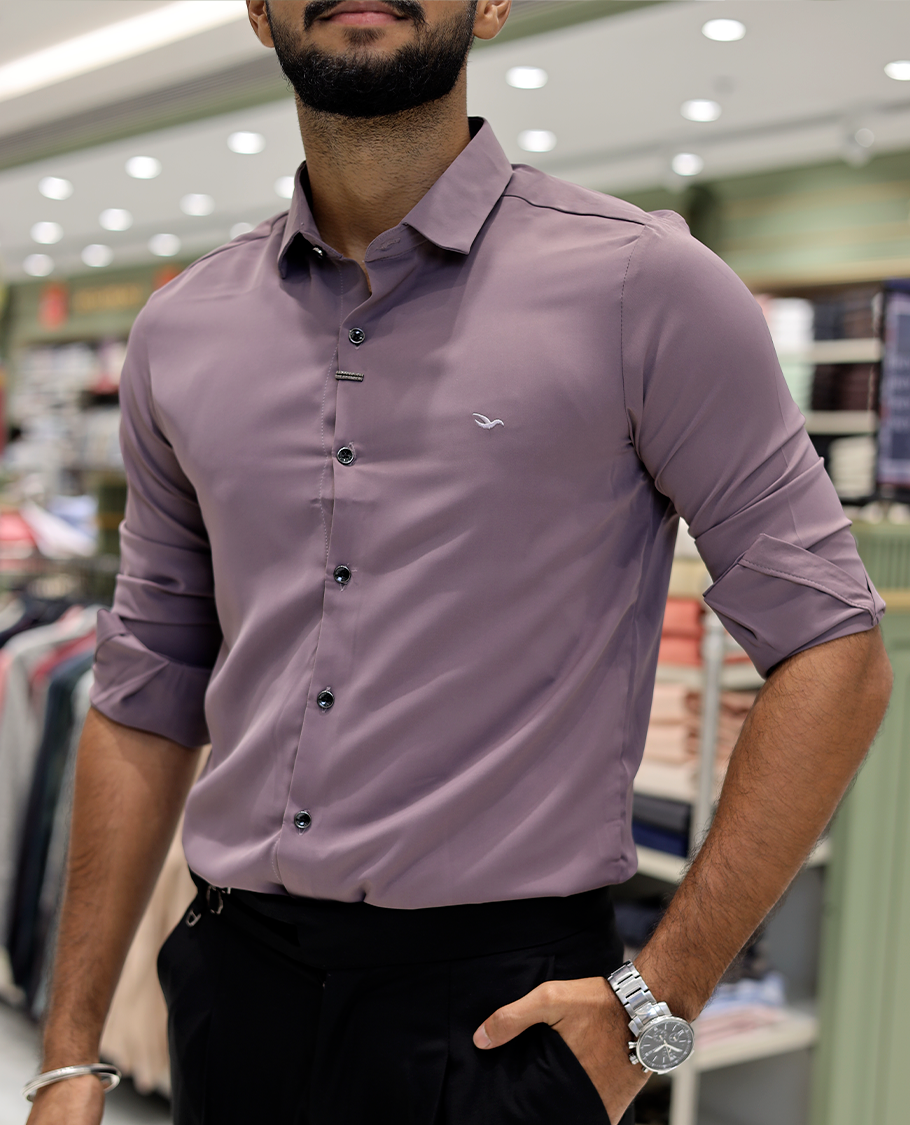 Lilac Solid Poly-Blended Formal Shirt Features Full Sleeves, a Slim Fit, a Spread Collar, and Regular Length