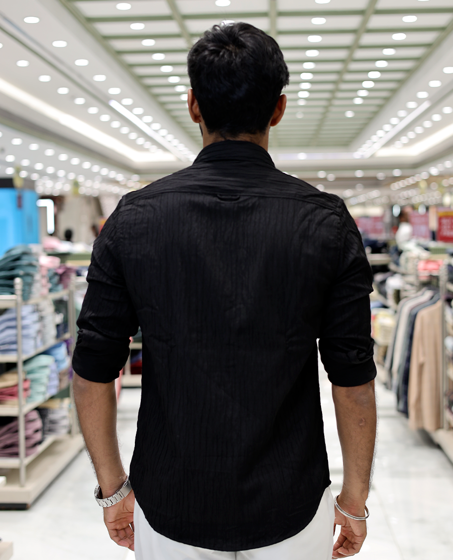 Black Crushed Cotton-Blended Casual Shirt Features Full Sleeves, a Spread Collar, a Slim Fit, and Regular Length