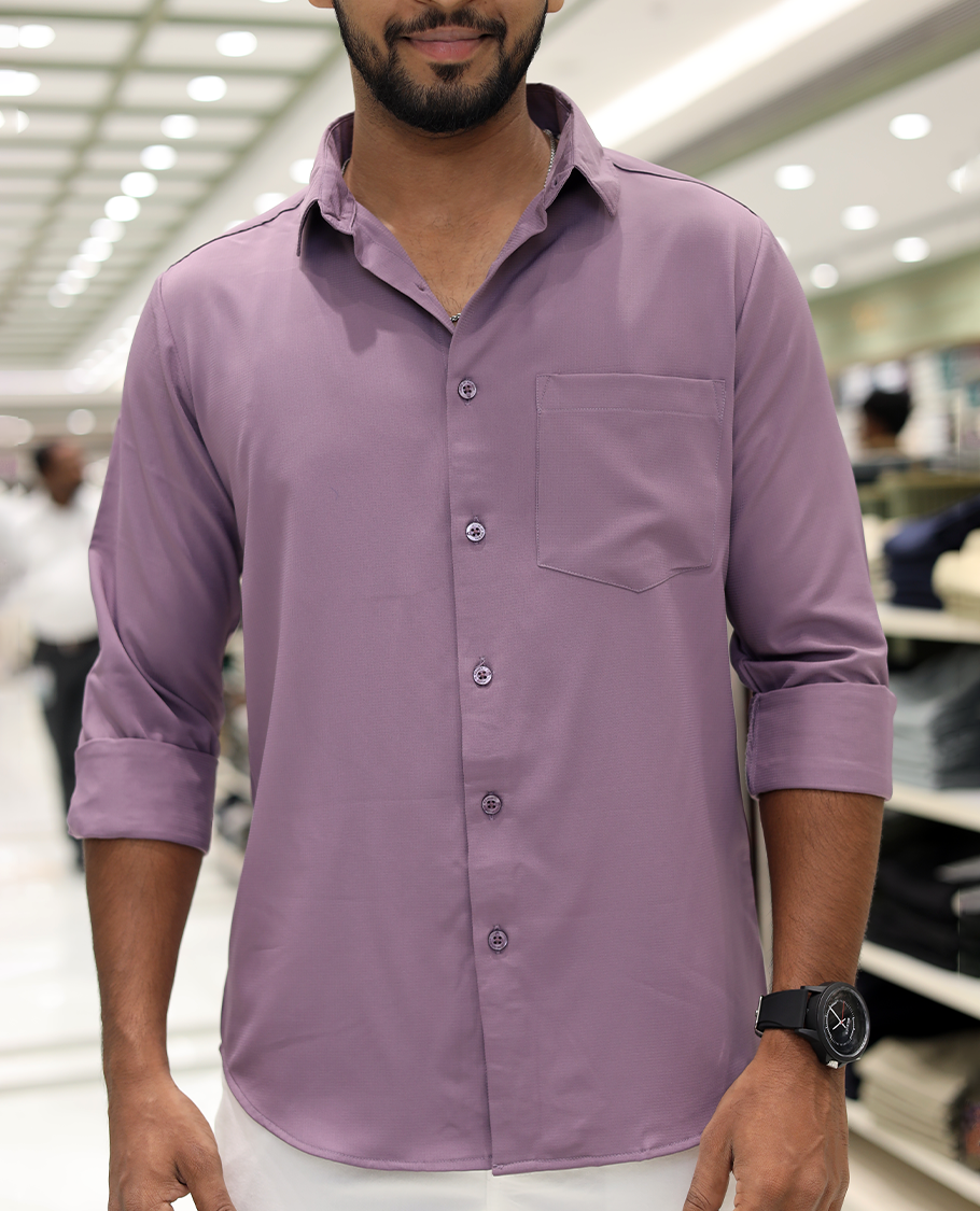 Lilac Plain Cotton-Blended Casual Shirt, Comes with Full Sleeves, a Spread Collar, a Slim Fit, and Regular Length