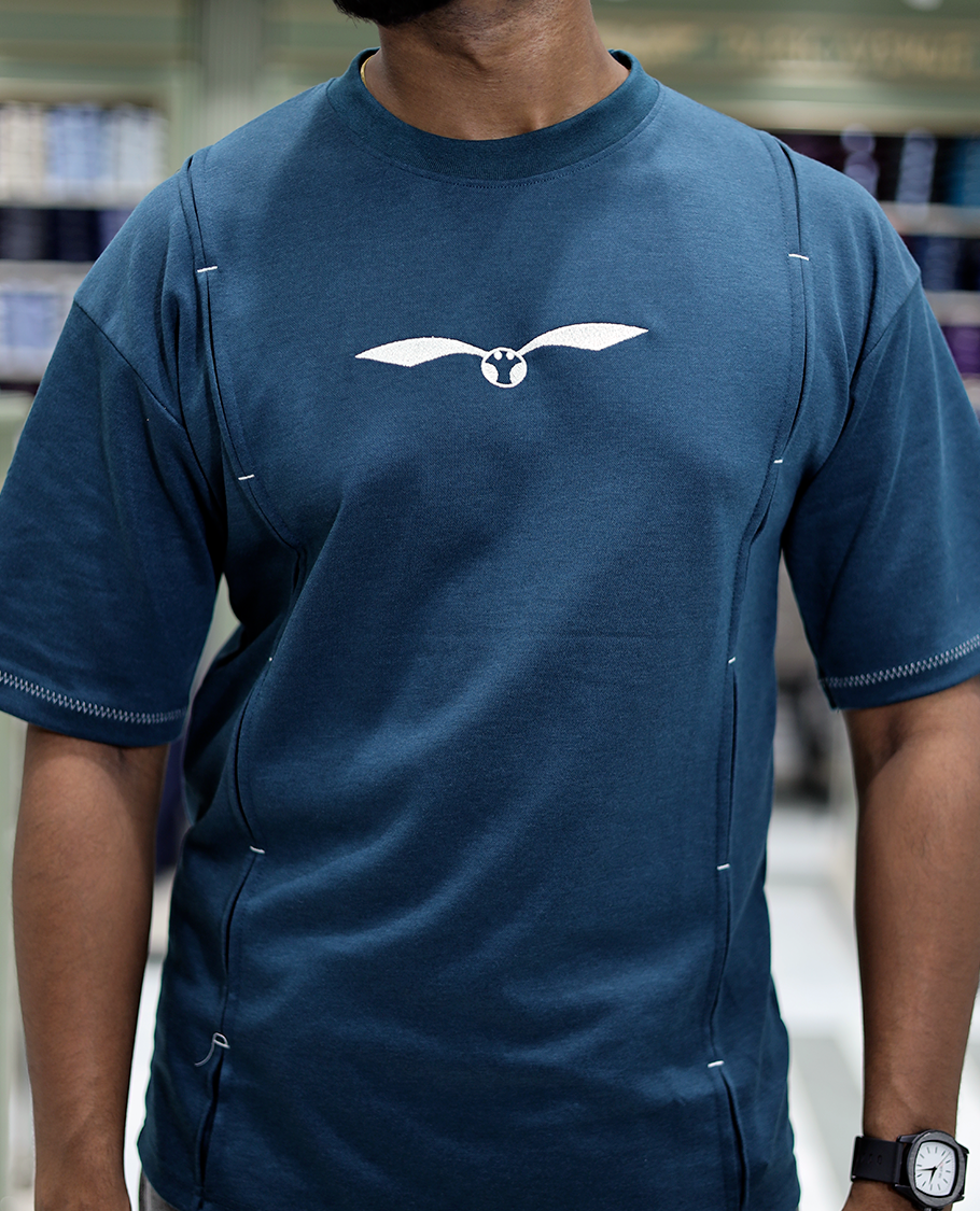 Teal Solid Cotton-Blended T-Shirt Features Half Sleeves, a Crew Neck, a Regular Fit, and a Regular Length