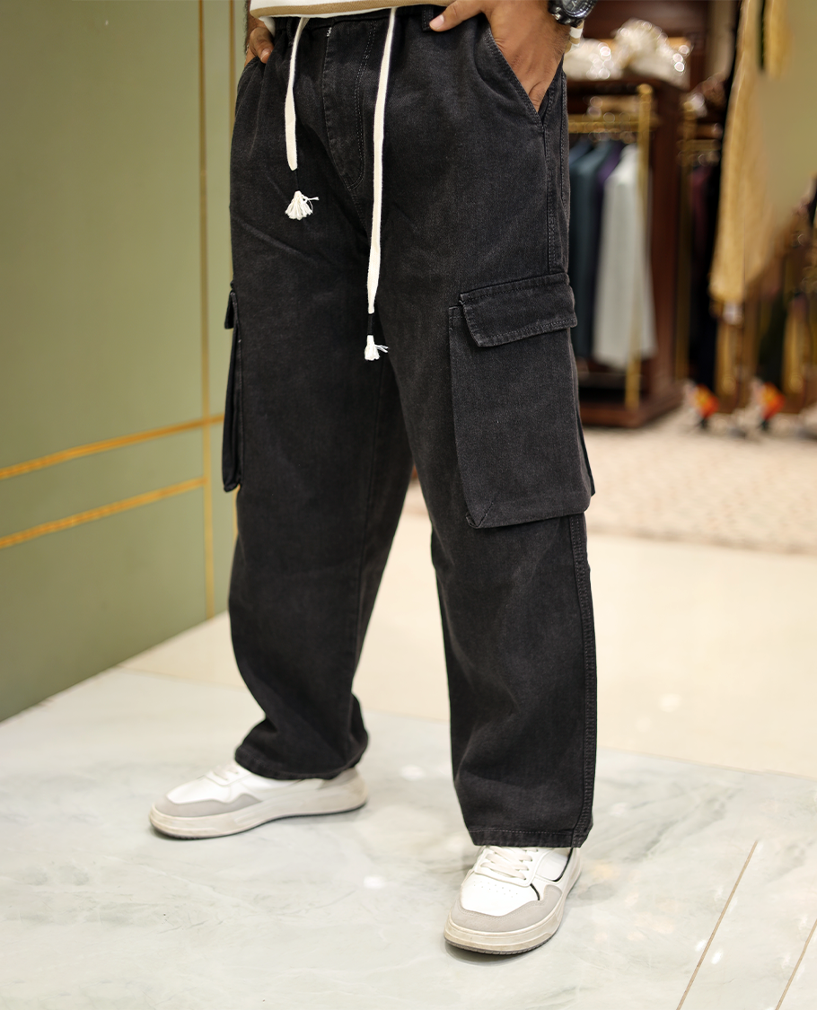 Black Heathered Textured Denim Trousers Come with a Baggy Fit and Regular Length