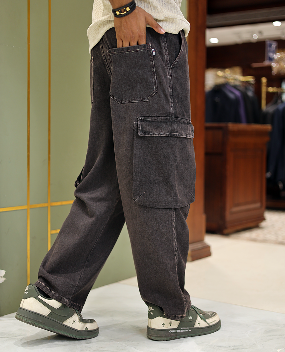 Dark Grey Heathered Textured Denim Trousers Come with a Baggy Fit and Regular Length