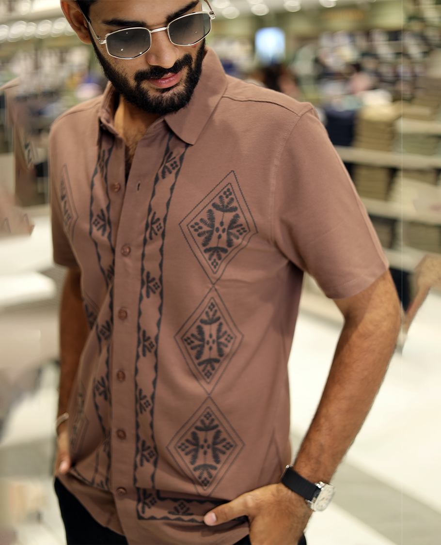 Brown Cotton-Blended Casual Shirt, Comes with a Geometric Print, Half-Sleeves, Spread Collar, Regular Fit, and Regular Length