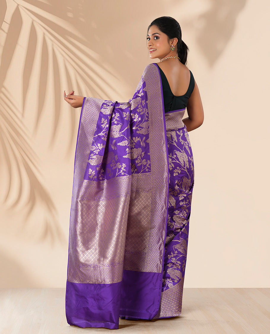 Purple floral jacquard banaras silk saree with self checked design border & intricate checked floral design pallu
