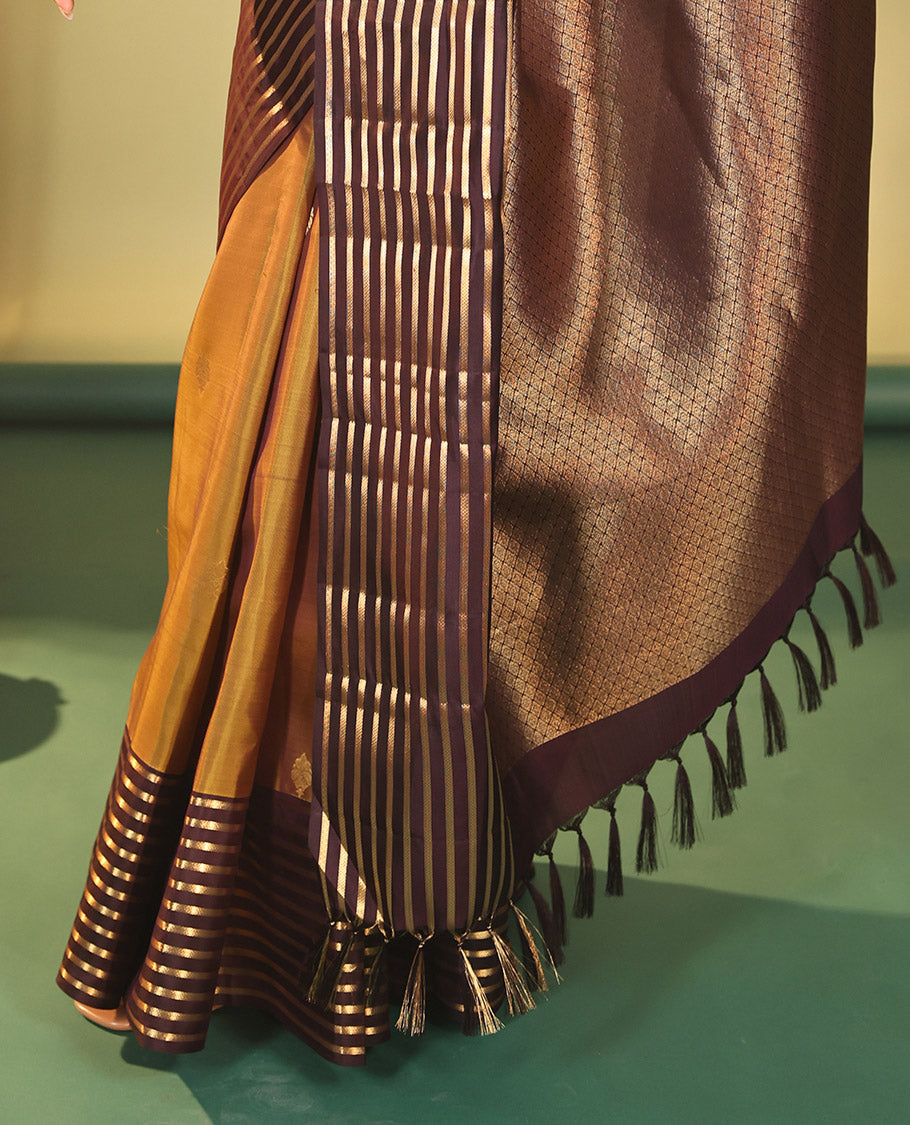 Mustard Vasundhara Lite Silk Mix Saree, Sparsely Woven with Zari Buttas on Its Body, Complemented by a Captivating Contrast Border of Kuyil Kann Designs, Grand Jaal Pallu, and Paired with a Contrast Blouse