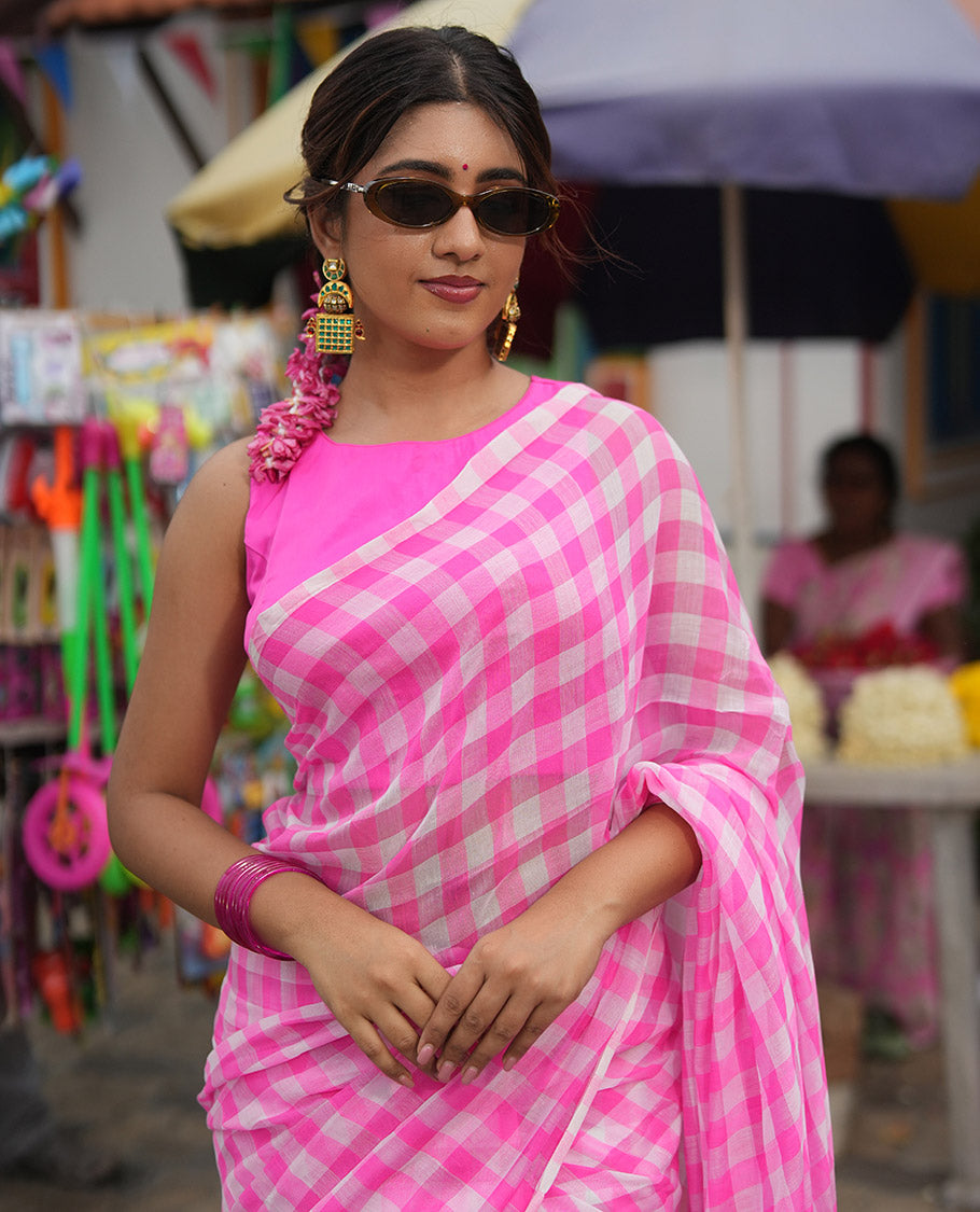 Borderless Baby Pink Khadi Mul Cotton Saree, Adorned with Vintage Checks, a Self-Pallu, and No Blouse