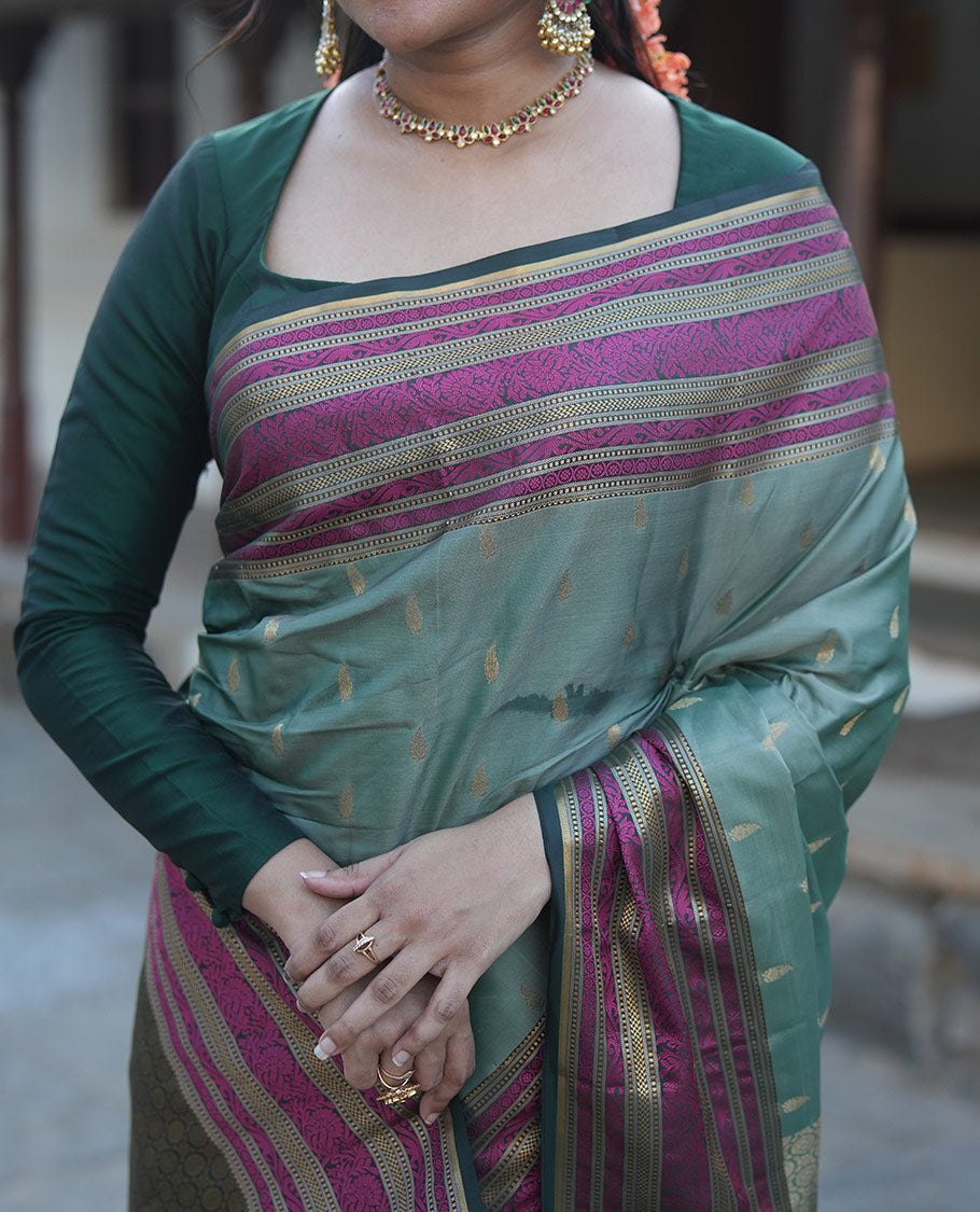 Green Zari Buttas Vasundhara Lite Silk Mix Saree, Contrast Temple Traditional Border, Chakra Pallu, a Contrast Blouse