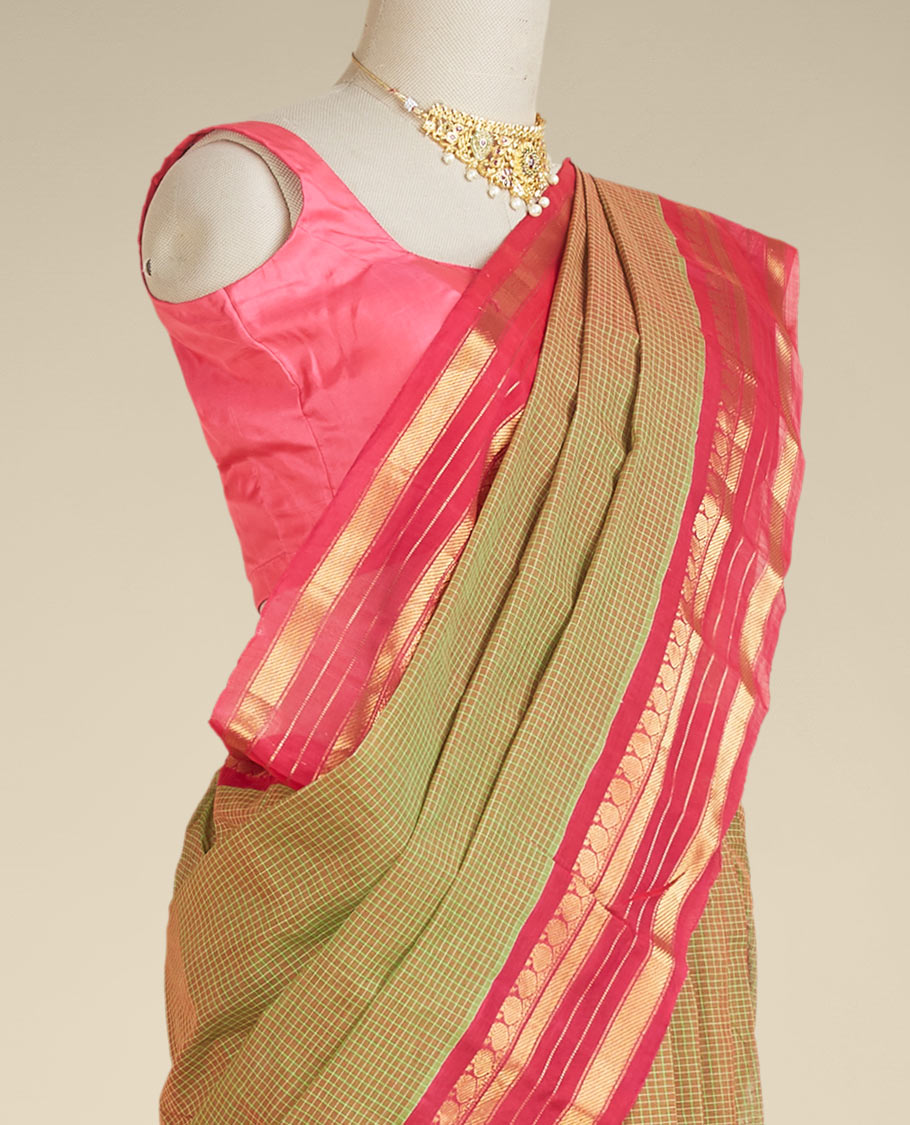 Green micro-checked design gadwal silksaree, contrast traditional zari design border & zari-rich pallu of zari stripes