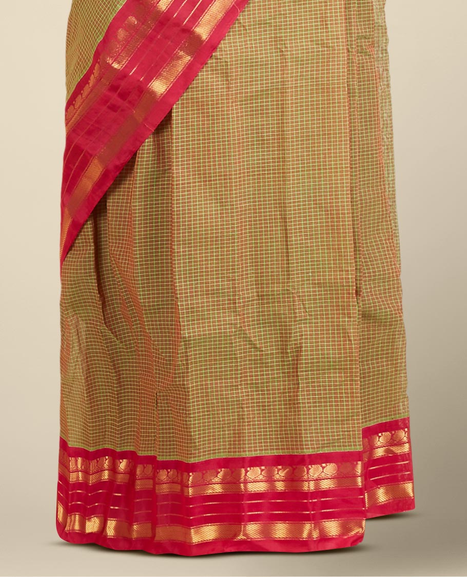 Green micro-checked design gadwal silksaree, contrast traditional zari design border & zari-rich pallu of zari stripes