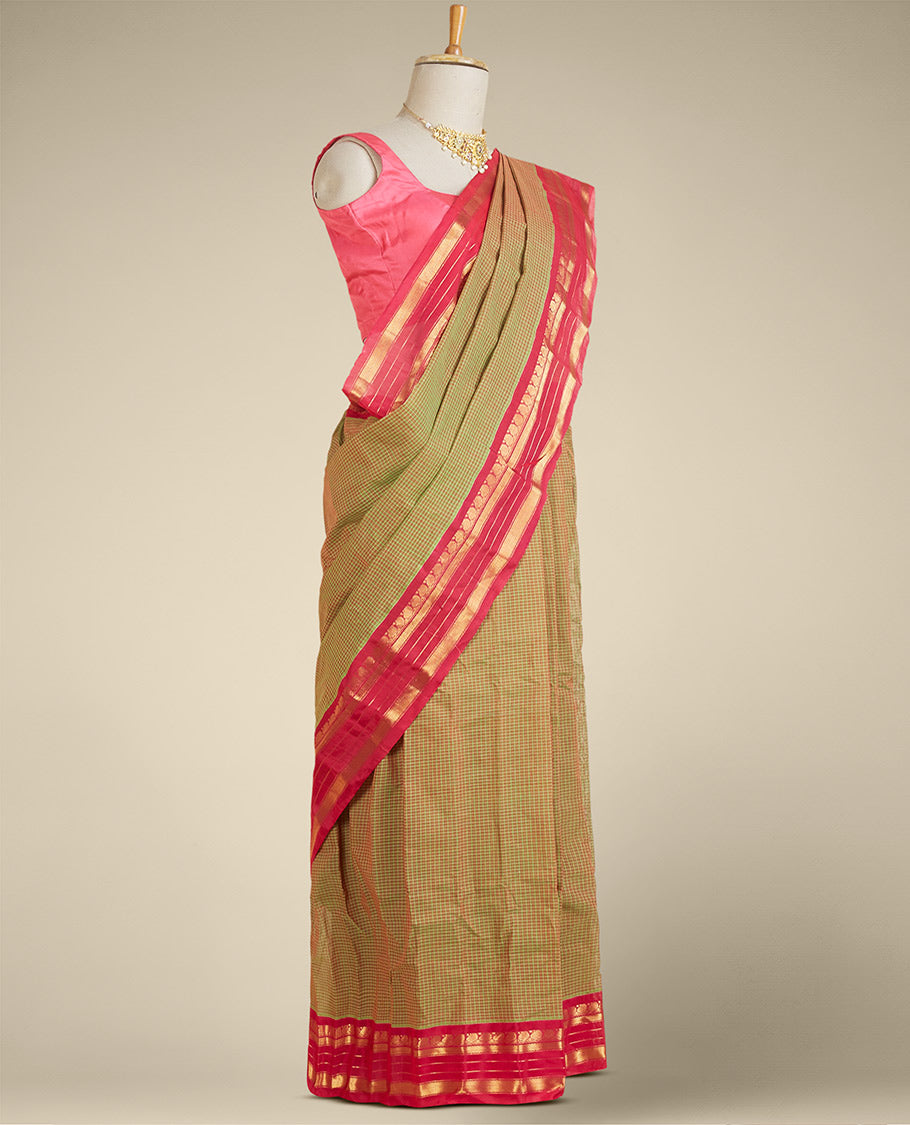 Green micro-checked design gadwal silksaree, contrast traditional zari design border & zari-rich pallu of zari stripes