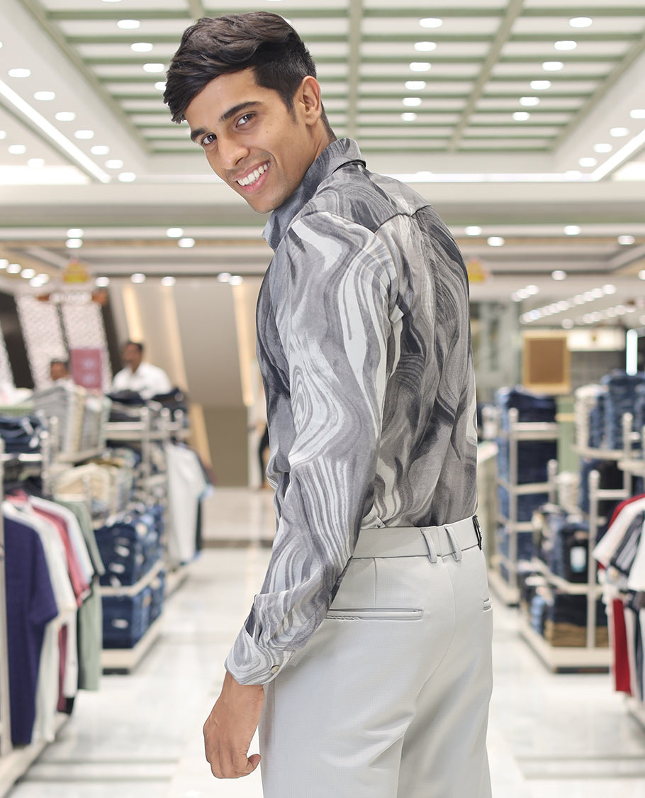 Light Grey Plain Poly Viscose Blended Formal Trousers Come with a Slim Fit and Regular Length