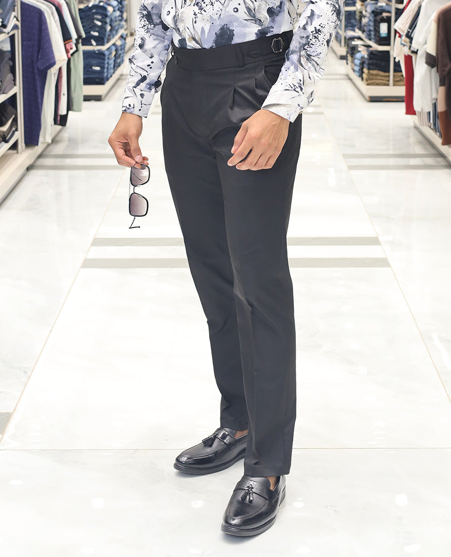 Black Plain Poly Viscose Blended Formal Trousers Come with a Slim Fit and Regular Length
