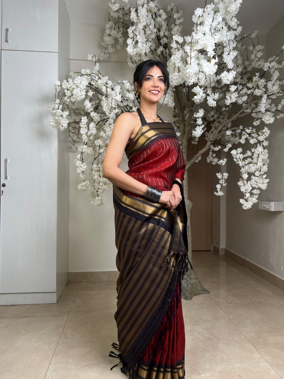 Rust Maroon-Dark Purple Vasundhara Lite Silkmix Saree with Checks, Contrast Border of Rekku, Manga Mokku, and Mayil Kann, Grand Pallu,Contrast Blouse