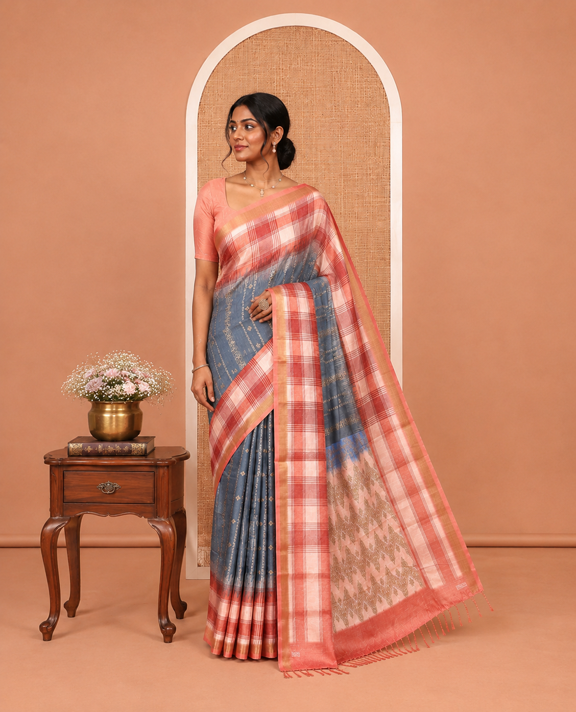Grey Floral Design Manipuri Silk Saree, Contrast Checked Border, Mughal-Style Pallu, Contrast Blouse
