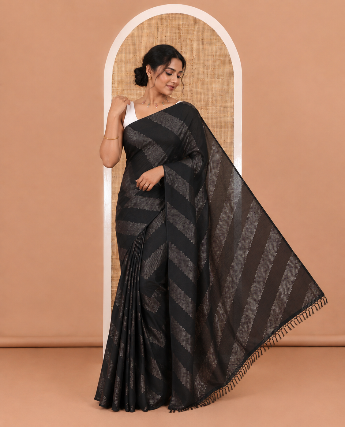 Borderless black leheriya-striped foil-printed Vichitra silk saree with a self pallu and no blouse
