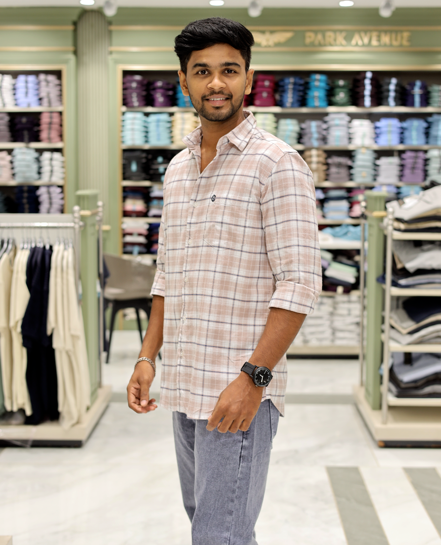 Cream Cotton-Linen-Blended Casual Shirt with Checks, Full Sleeves, a Spread Collar, a Slim Fit, and a Regular Length
