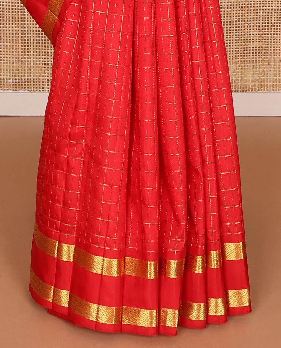 Red checked kancheepuram silk saree with rettai pettu zari design border & floral design pallu