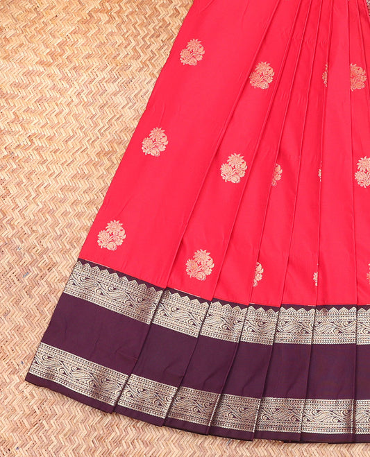 Red Budget Silk Saree, Adorned with Zari Buttas, Complemented by Contrast Traditional Design Rettai Pettu Border, Grand Pallu, and a Contrast Blouse