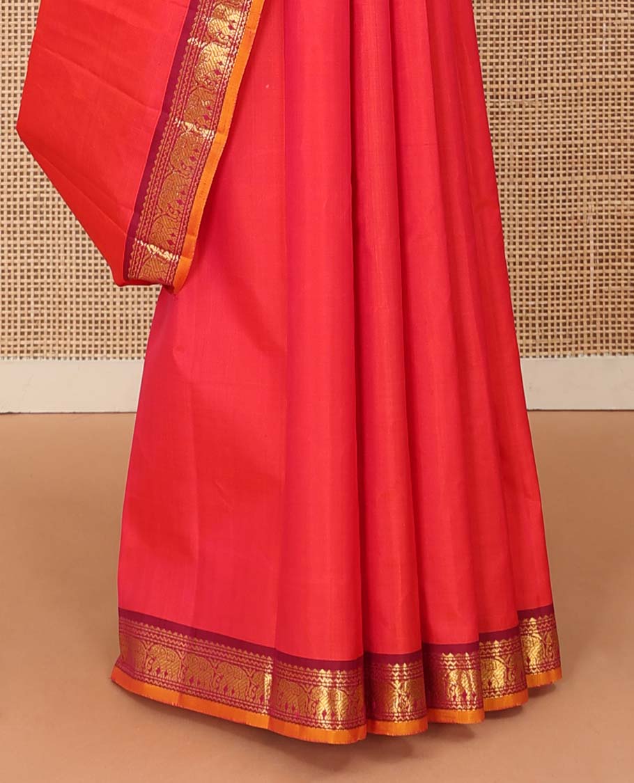 Red Plain Kanchipuram Silk Saree, Complemented by Contrast Border of Rekku, Neli, Muthu and Yaanai Designs, Zari Designs Woven Pallu, and Paired with a Contrast Blouse