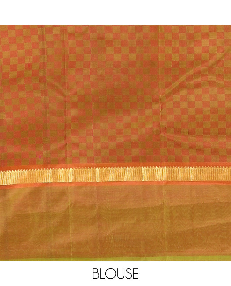 Red payadi kattam Kanchipuram silk saree, contrast kaal erangina border of rekku, and vanki designs, and zari striped pallu