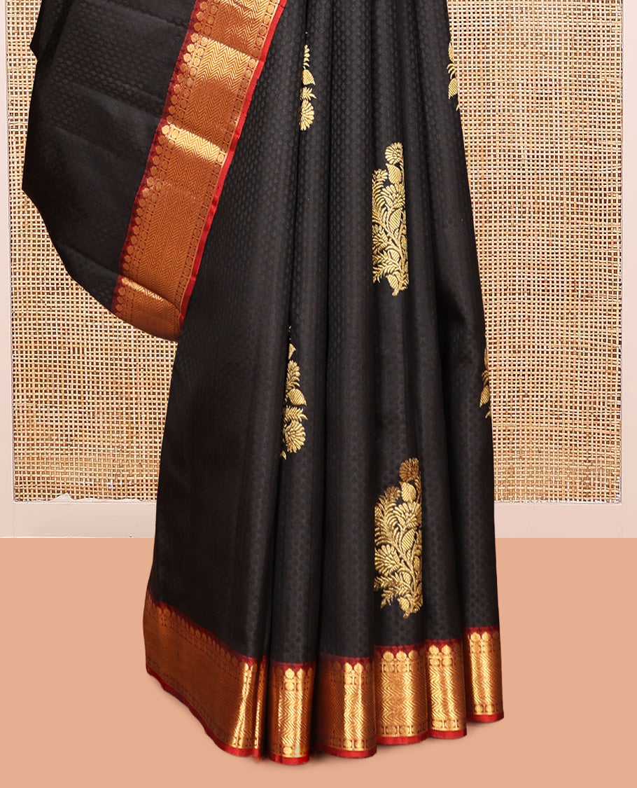 Black Embossed-Zari Buttas Kanchipuram Silk Saree, a Contrast Vanki Border, Mayil-Chakram Pallu, Contrast Blouse