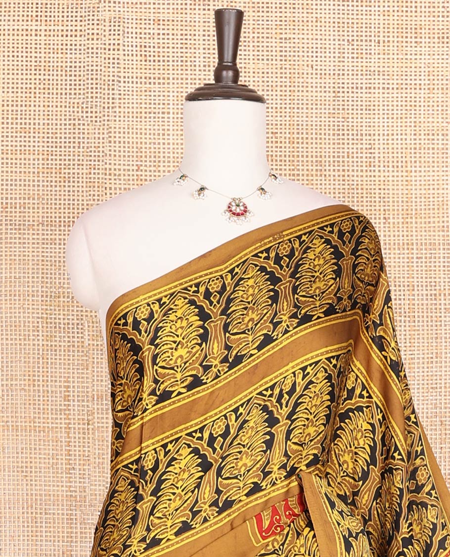 Borderless brown floral design modal saree