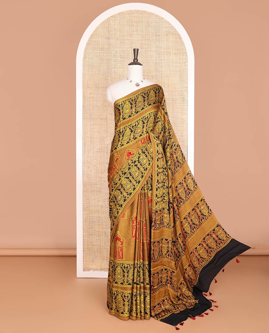 Borderless brown floral design modal saree
